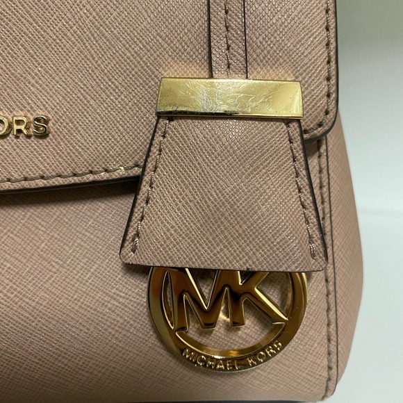 Michael Kors Bag - Picture 6 of 15